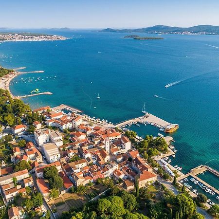Family Friendly Apartments With A Swimming Pool Sveti Filip I Jakov, Biograd - 19325 Exteriör bild
