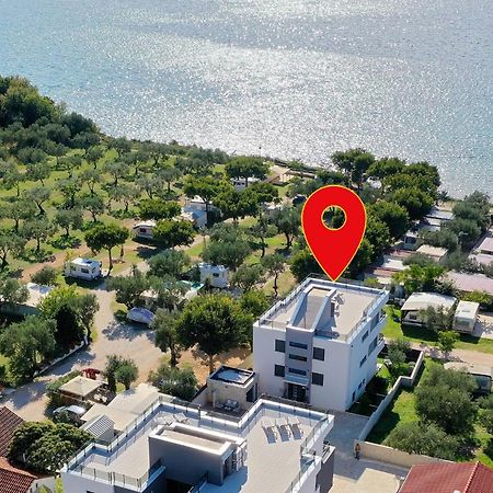Family Friendly Apartments With A Swimming Pool Sveti Filip I Jakov, Biograd - 19325 Exteriör bild